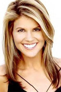   (Lori Loughlin) 