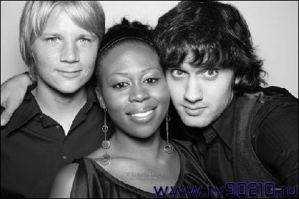 tv90210.ru_photoshoot_s2_010 (549x366, 40 kБ...)